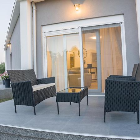 Apartmani Toni Drniš Εξωτερικό φωτογραφία