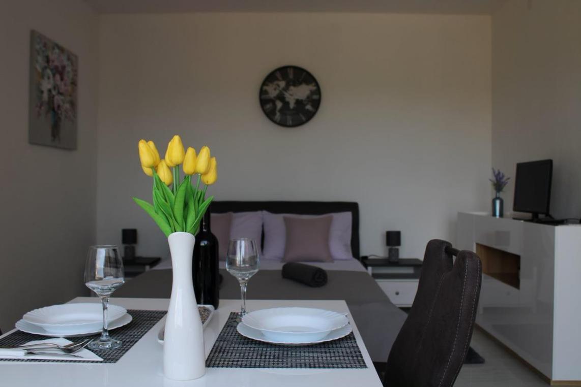 Apartmani Toni Drniš Εξωτερικό φωτογραφία