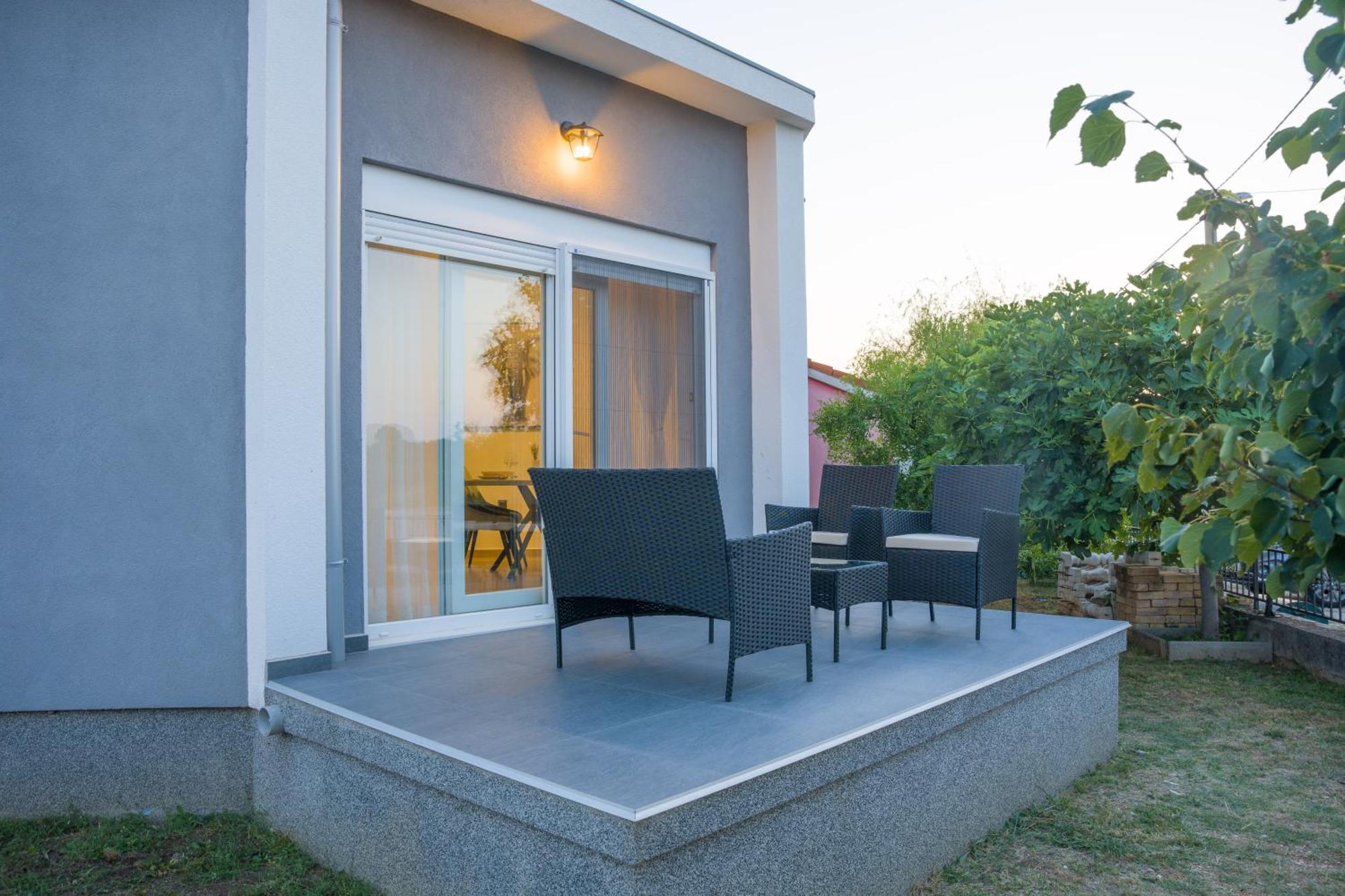 Apartmani Toni Drniš Εξωτερικό φωτογραφία