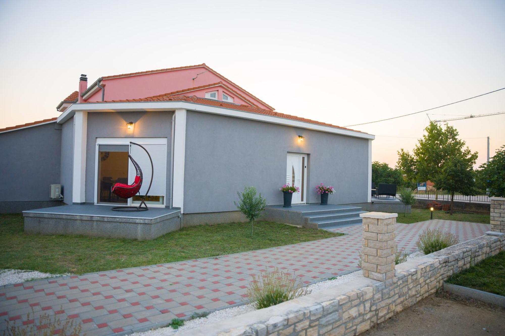 Apartmani Toni Drniš Εξωτερικό φωτογραφία