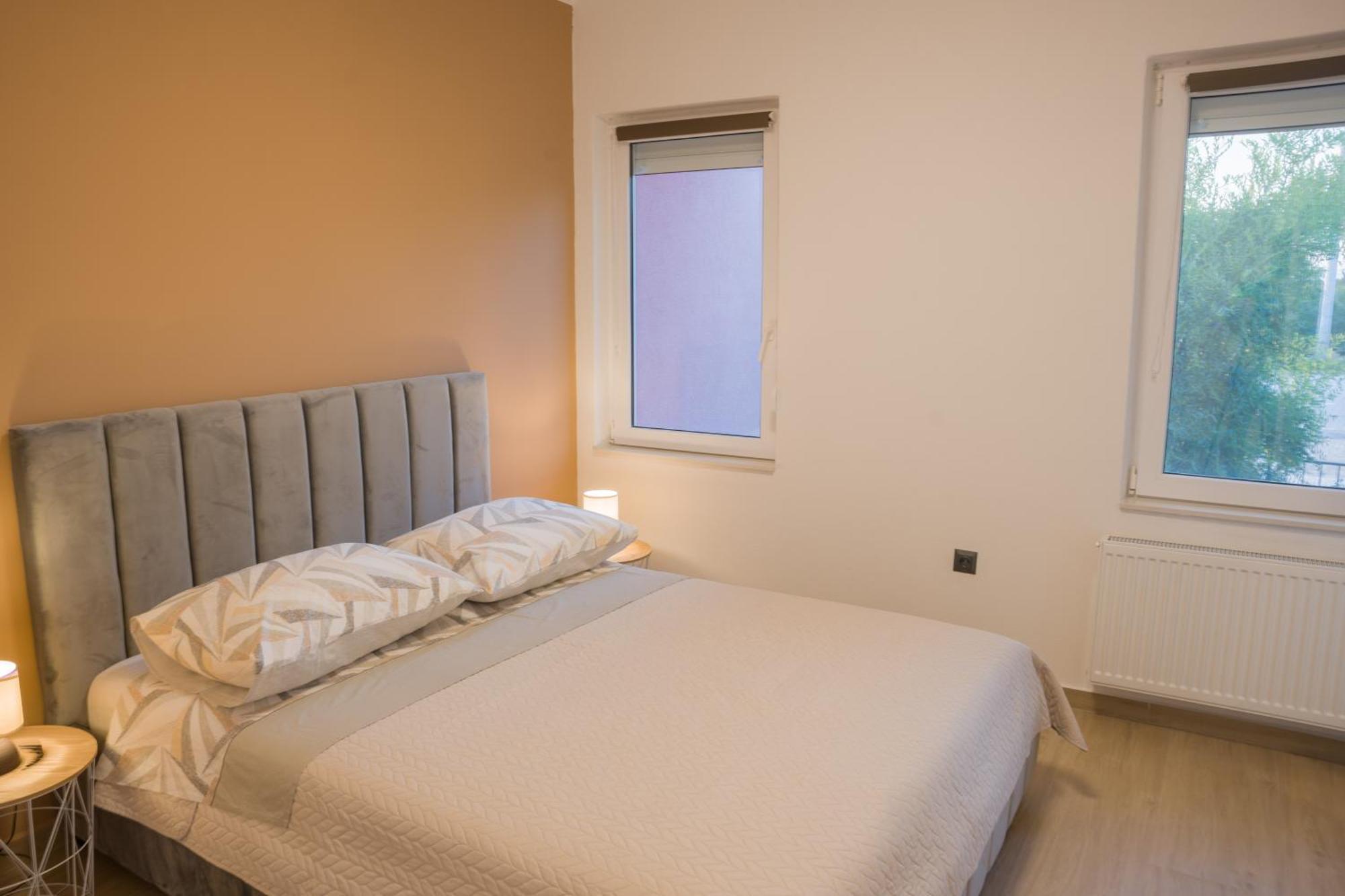 Apartmani Toni Drniš Εξωτερικό φωτογραφία