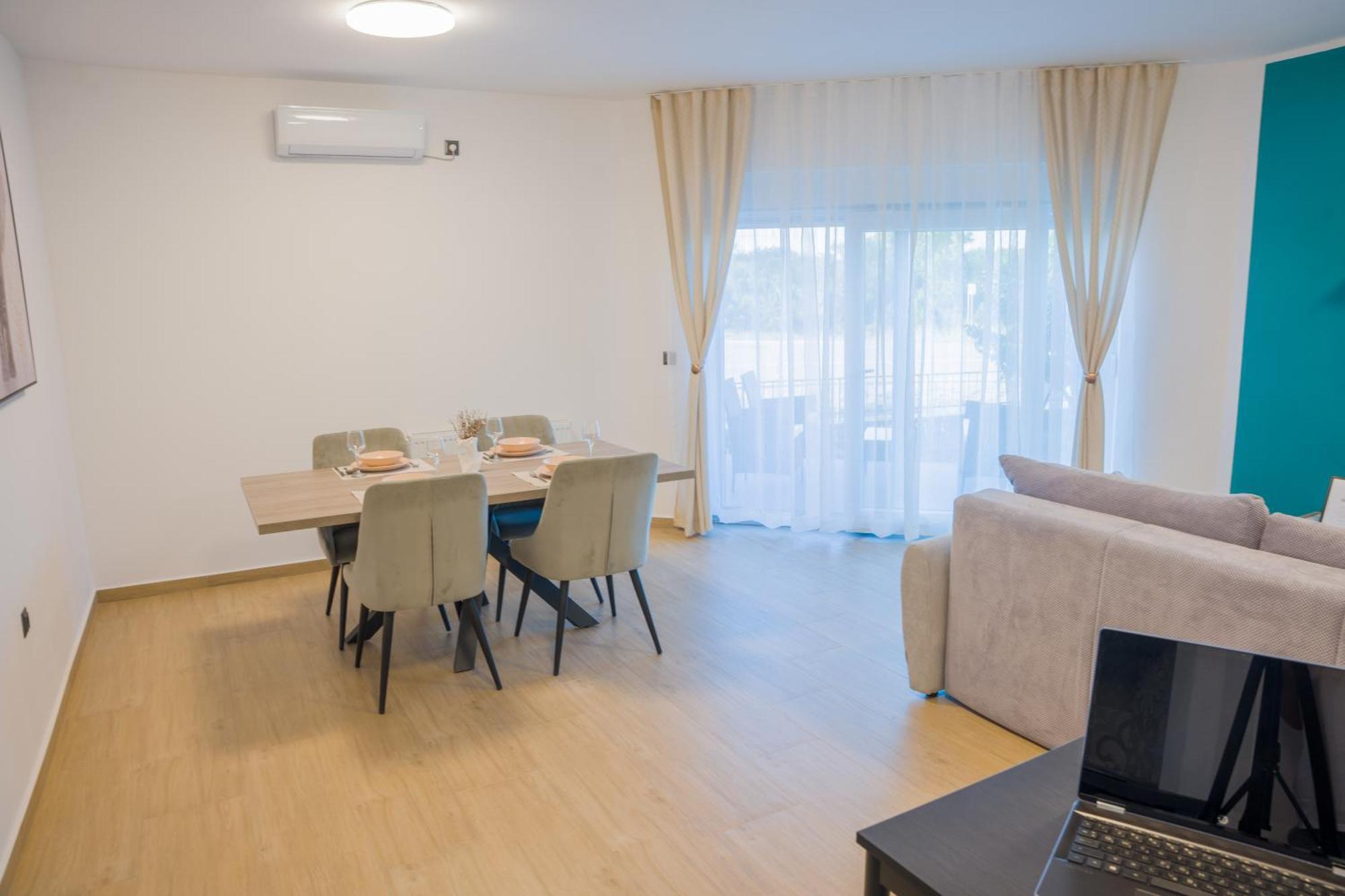 Apartmani Toni Drniš Εξωτερικό φωτογραφία