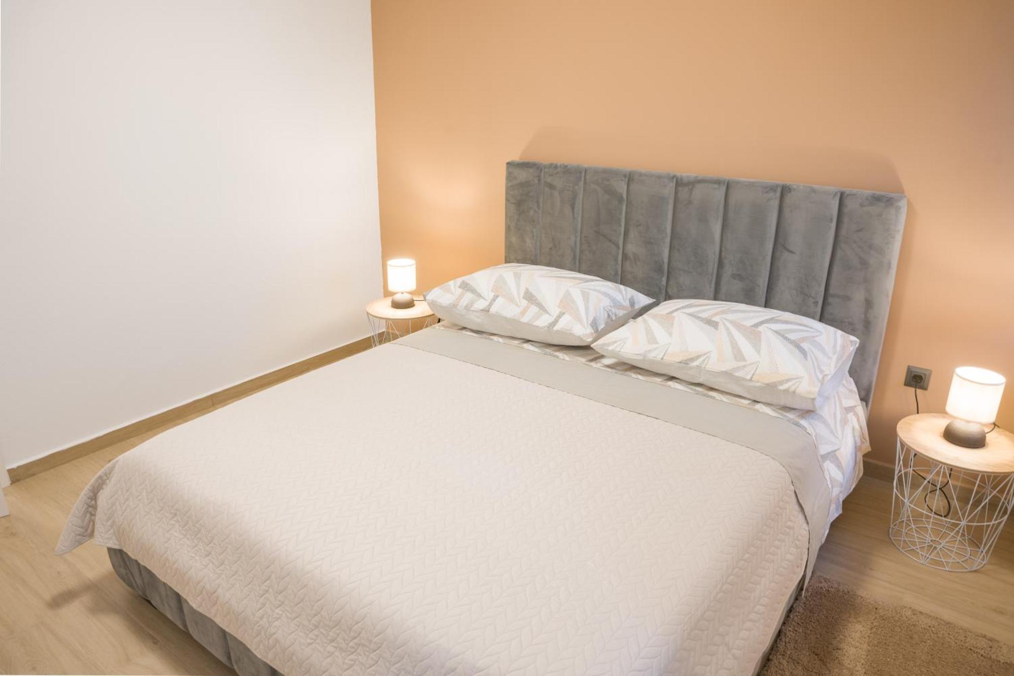Apartmani Toni Drniš Εξωτερικό φωτογραφία
