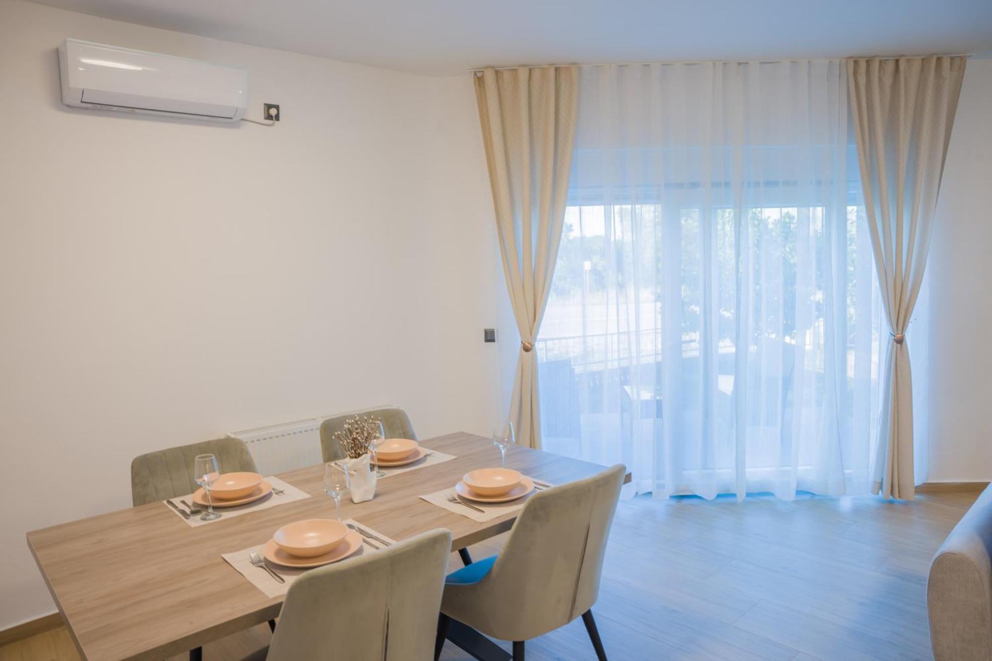 Apartmani Toni Drniš Εξωτερικό φωτογραφία