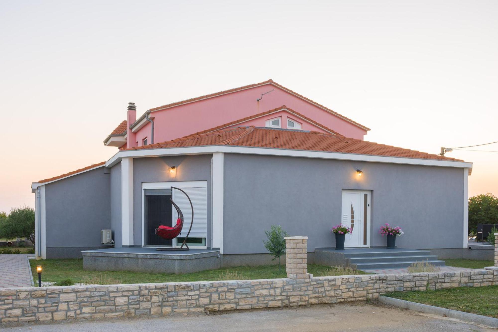 Apartmani Toni Drniš Εξωτερικό φωτογραφία
