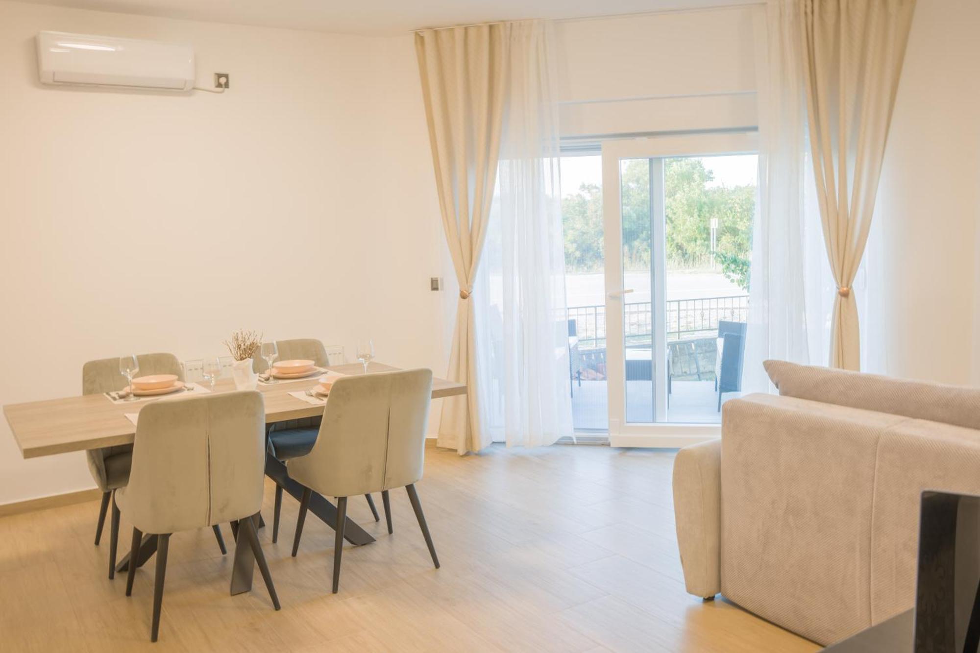 Apartmani Toni Drniš Εξωτερικό φωτογραφία