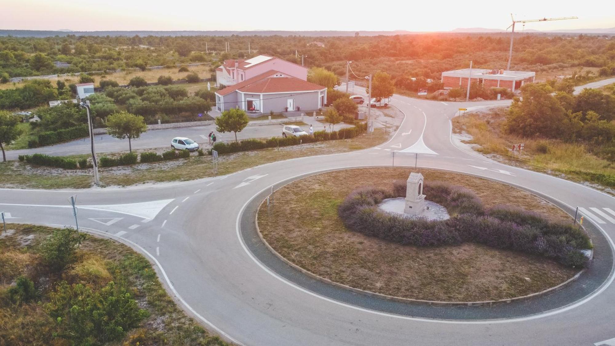 Apartmani Toni Drniš Εξωτερικό φωτογραφία