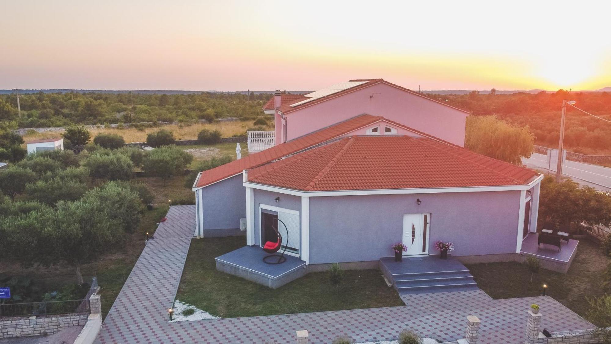 Apartmani Toni Drniš Εξωτερικό φωτογραφία